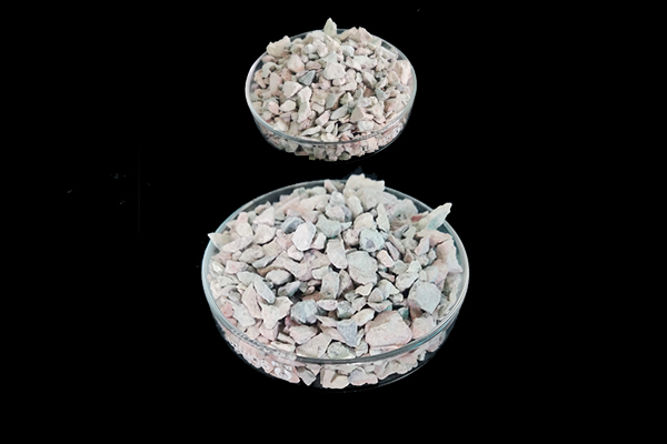 為什么大多數(shù)養(yǎng)雞場(chǎng)都在使用沸石？-國(guó)投盛世